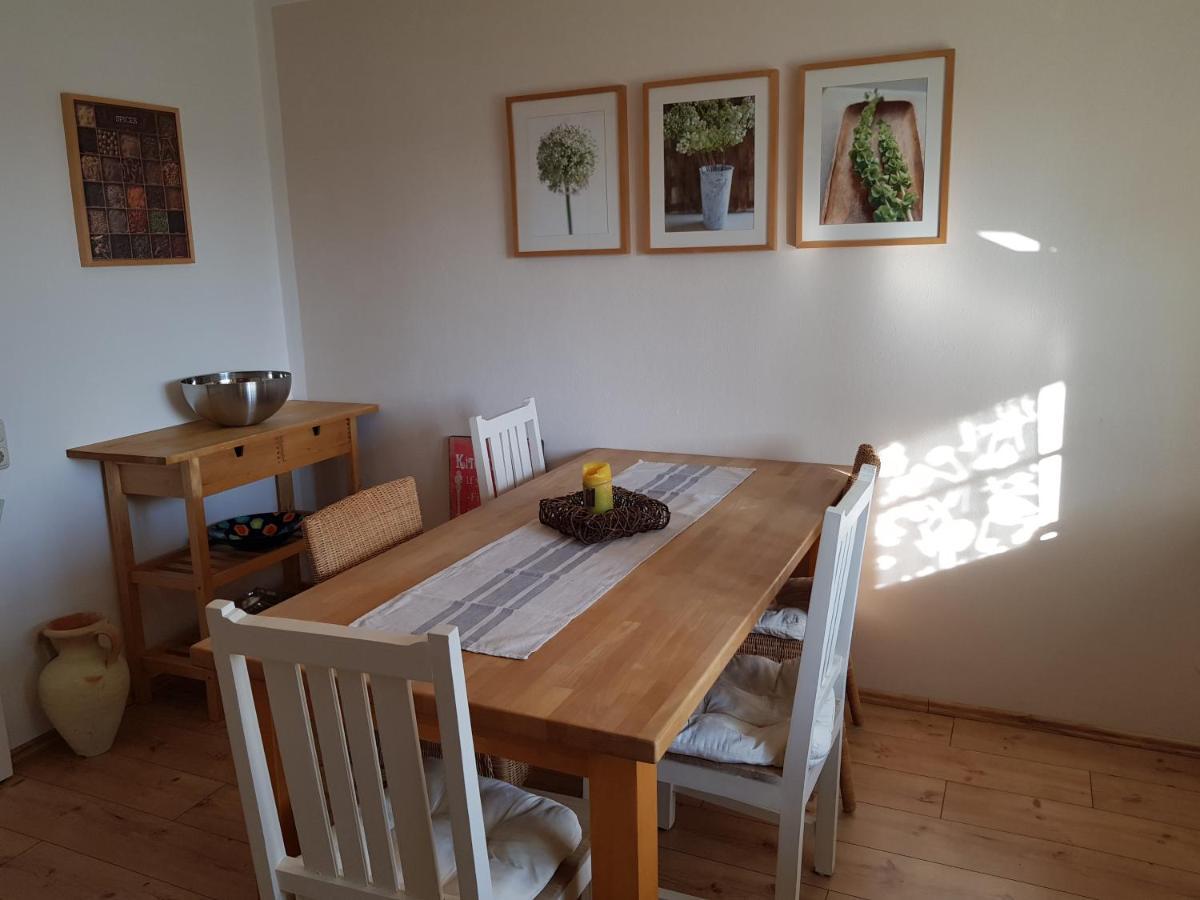 Stilvolles Apartment "Romantic" Neukirchen vorm Wald Exterior photo